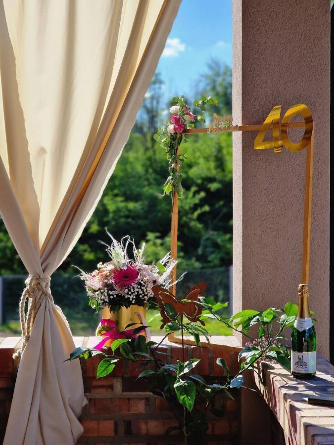 Vikendica Villa Ramona บันยาลูกา ภายนอก รูปภาพ