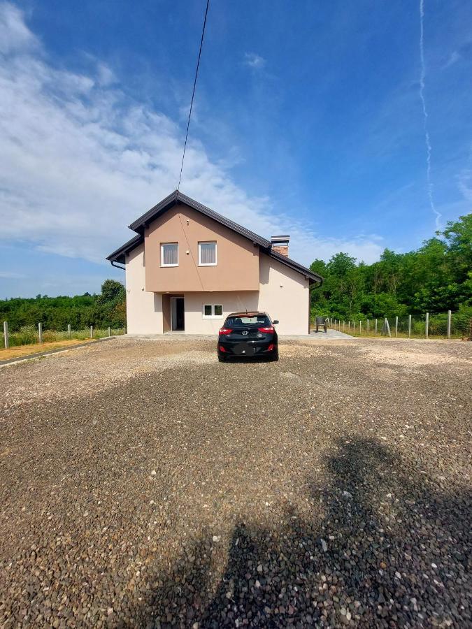 Vikendica Villa Ramona บันยาลูกา ภายนอก รูปภาพ