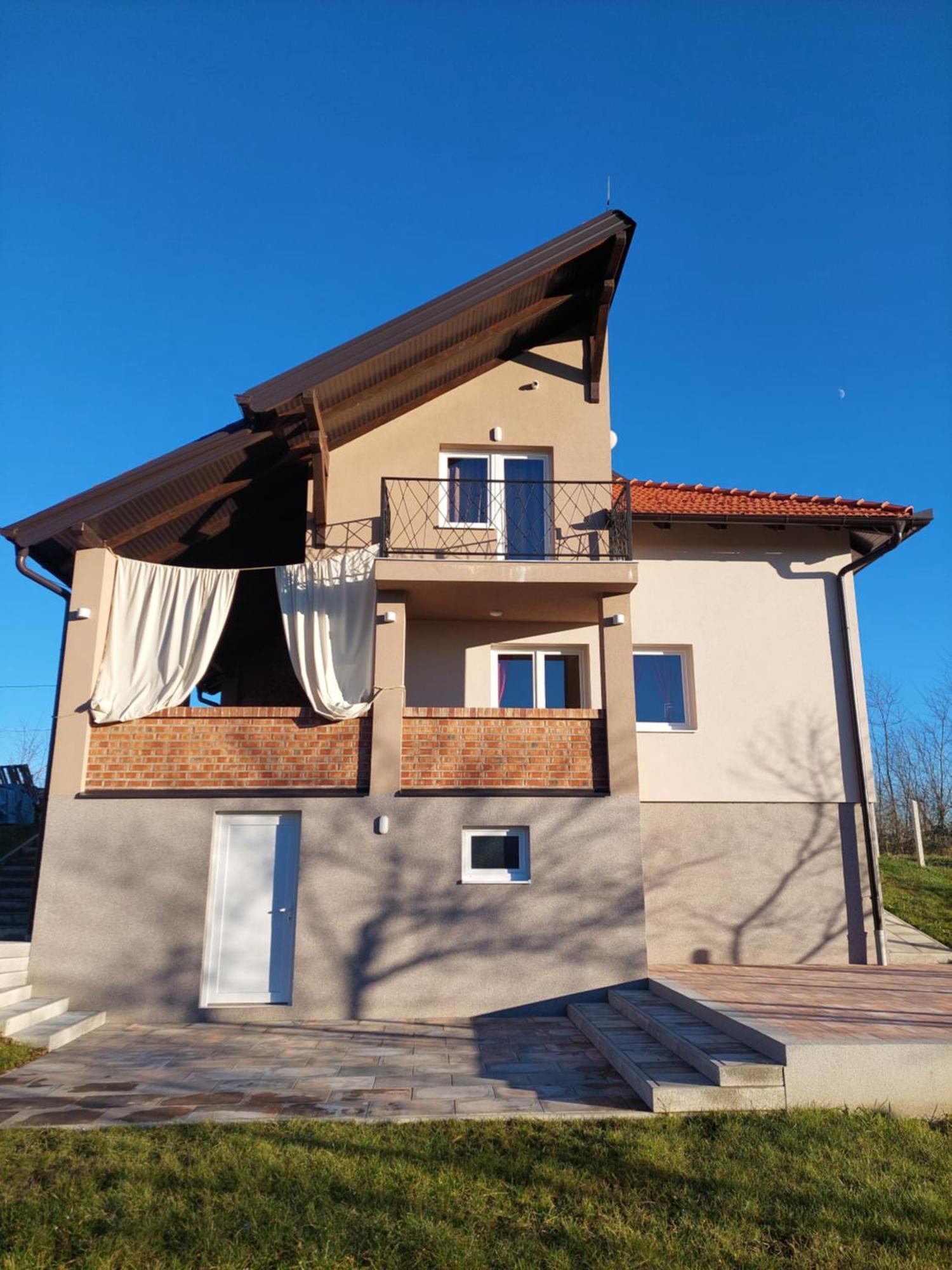 Vikendica Villa Ramona บันยาลูกา ภายนอก รูปภาพ