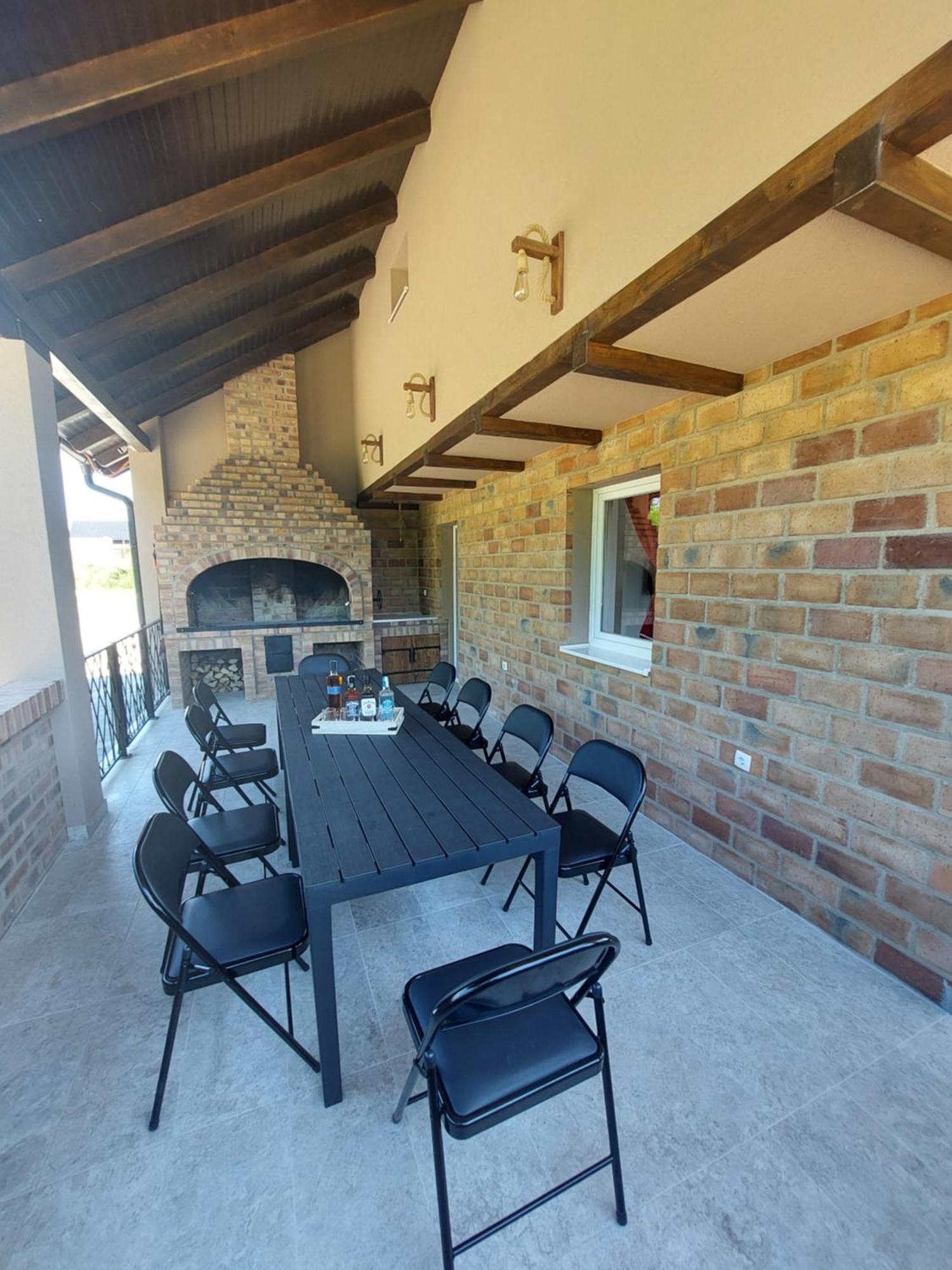 Vikendica Villa Ramona บันยาลูกา ภายนอก รูปภาพ